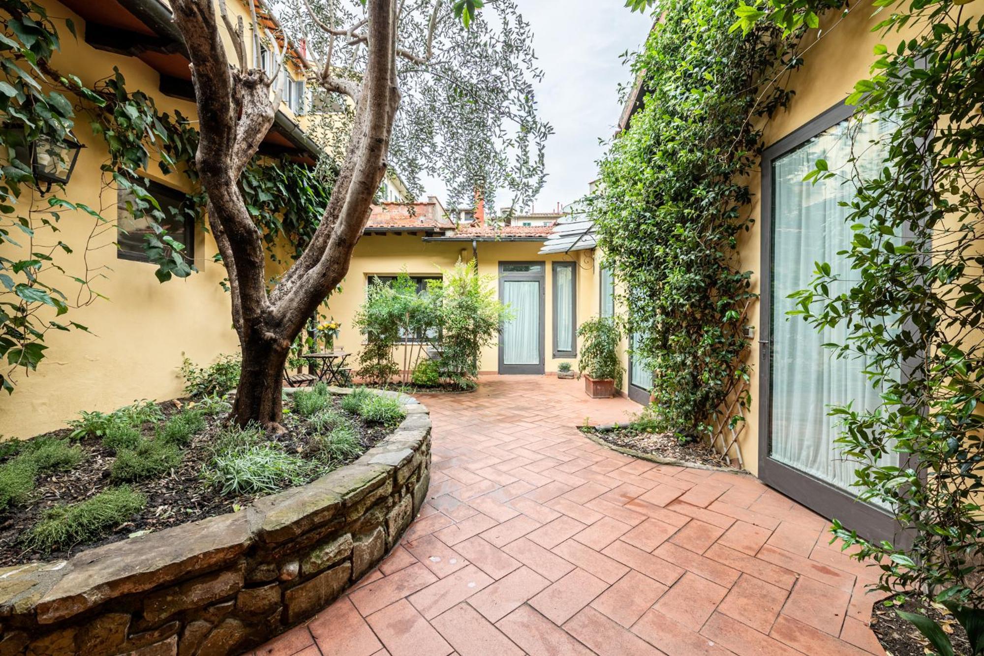 Cortile Santa Monaca Apartment Florence Exterior photo